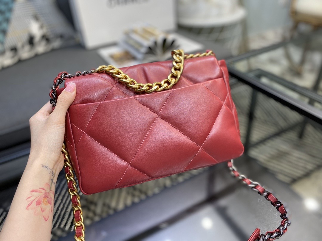 Ch**el 19 handbag lambskin burgundy as1160 26cm