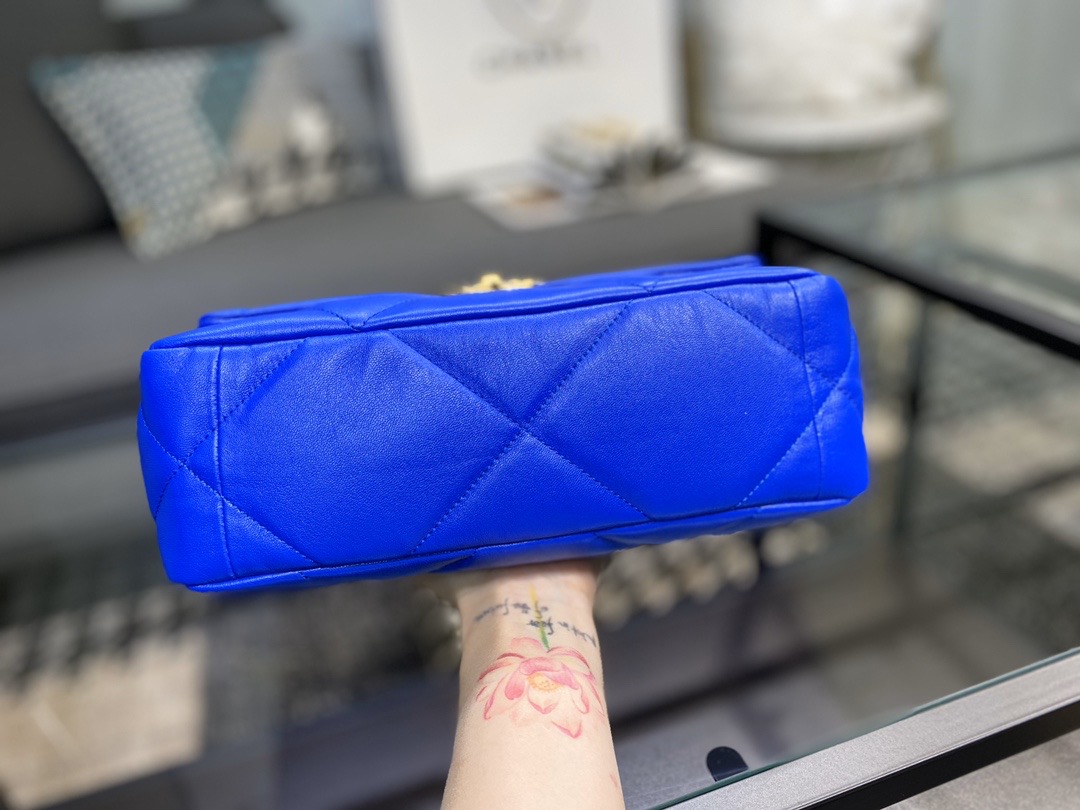 Ch**el 19 handbag lambskin neon blue as1160 26cm