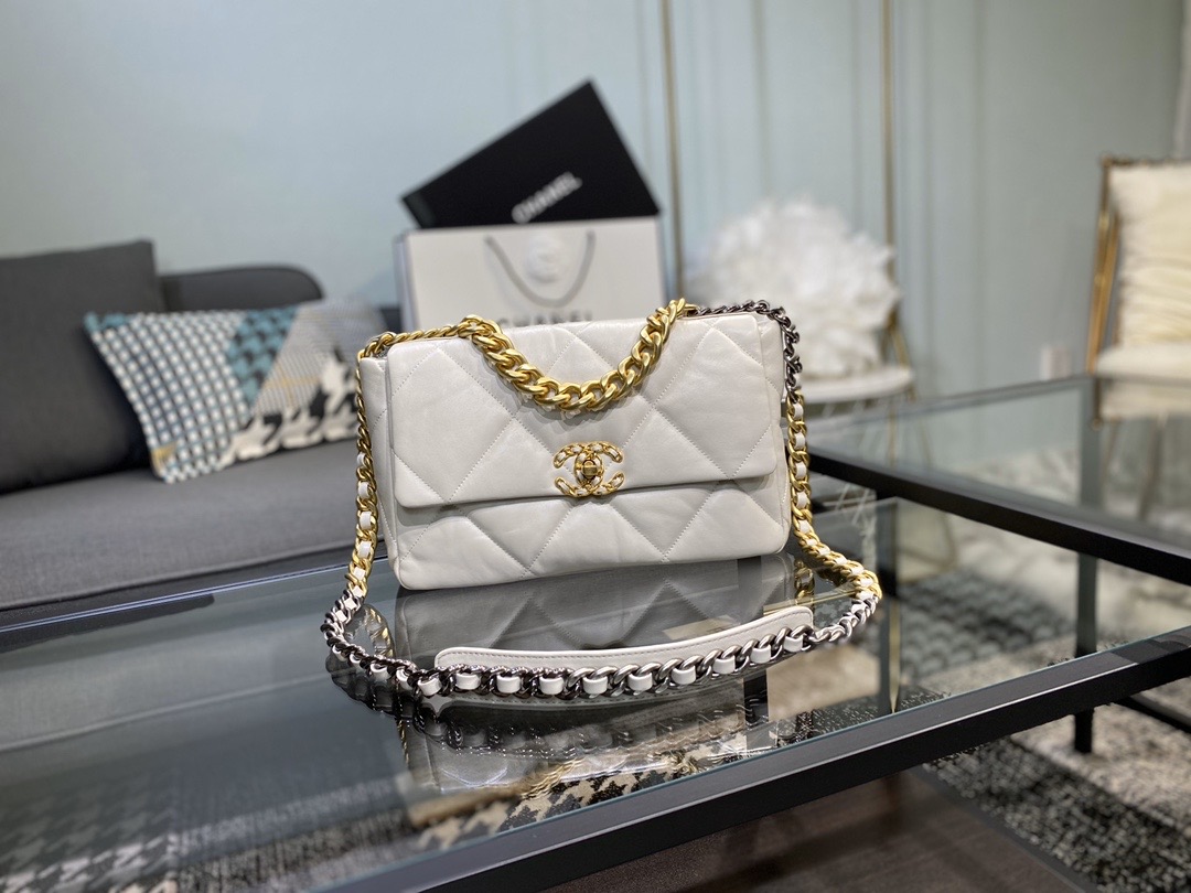Ch**el large 19 handbag lambskin white as1161 30cm