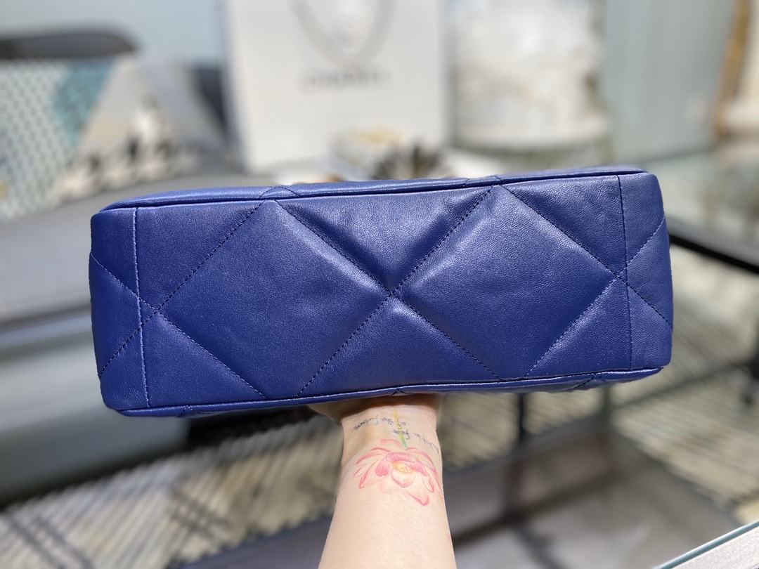 Ch**el large 19 handbag lambskin dark blue as1161 30cm
