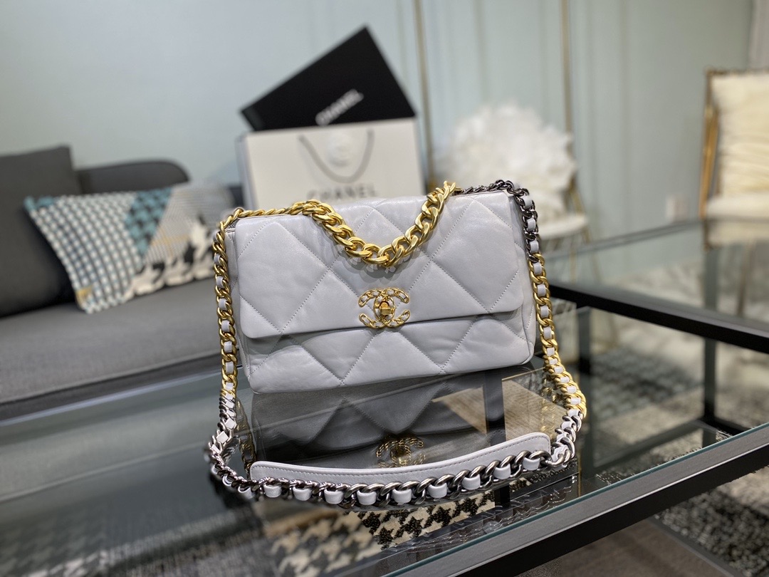 Ch**el large 19 handbag lambskin grey as1161 30cm