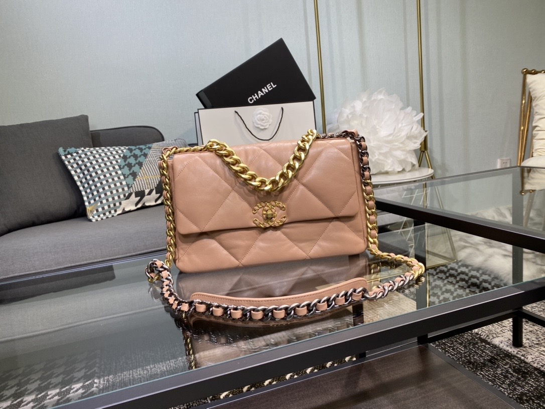 Ch**el large 19 handbag lambskin peach as1161 30cm