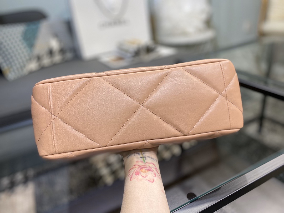 Ch**el large 19 handbag lambskin peach as1161 30cm