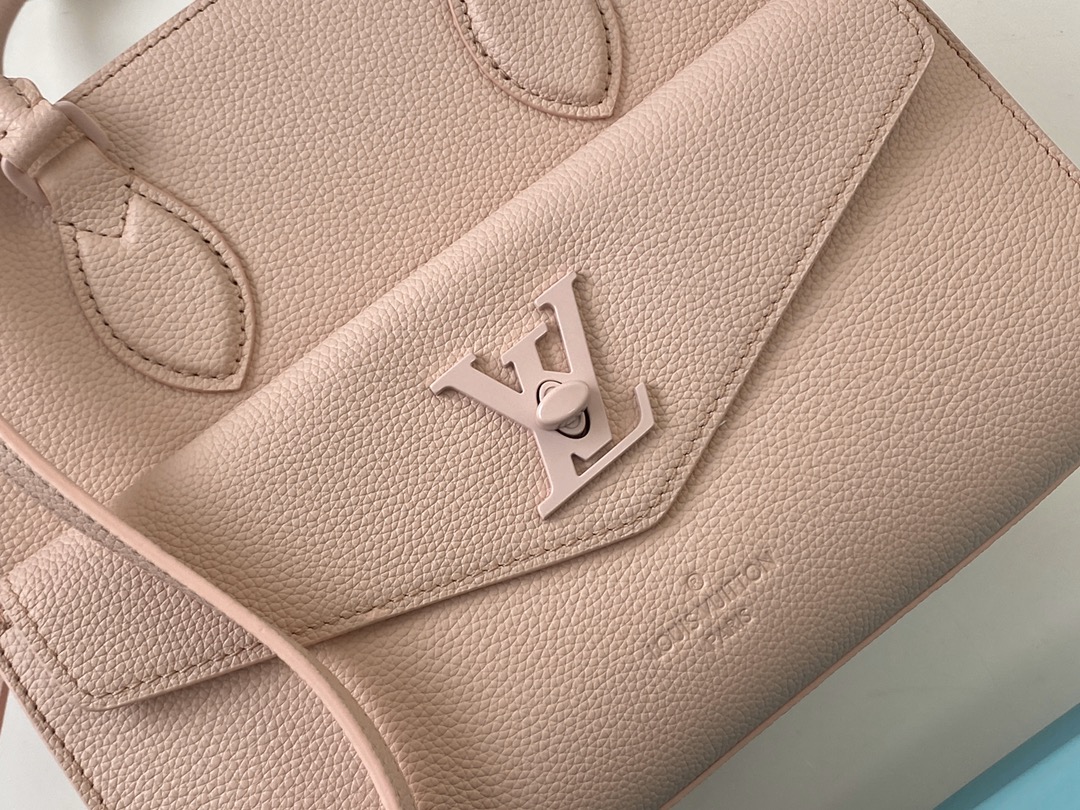 l0vis Vvtt0n lockme tote pm soft grained calfskin leather rose pink m55818 27.5 x 22 x 12 cm