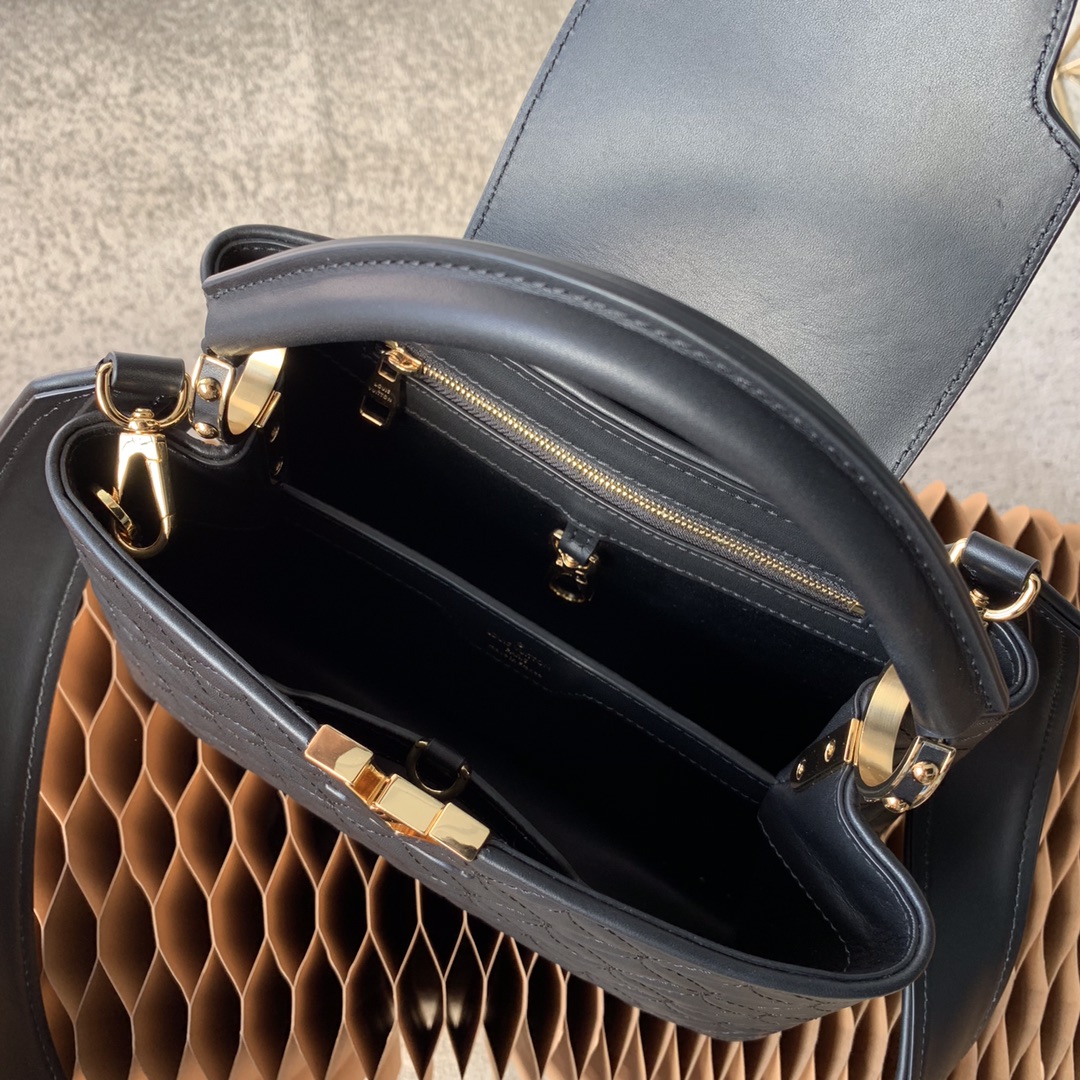 l0vis Vvtt0n capucines bb monogram flower black m55366 27 x 18 x 9 cm