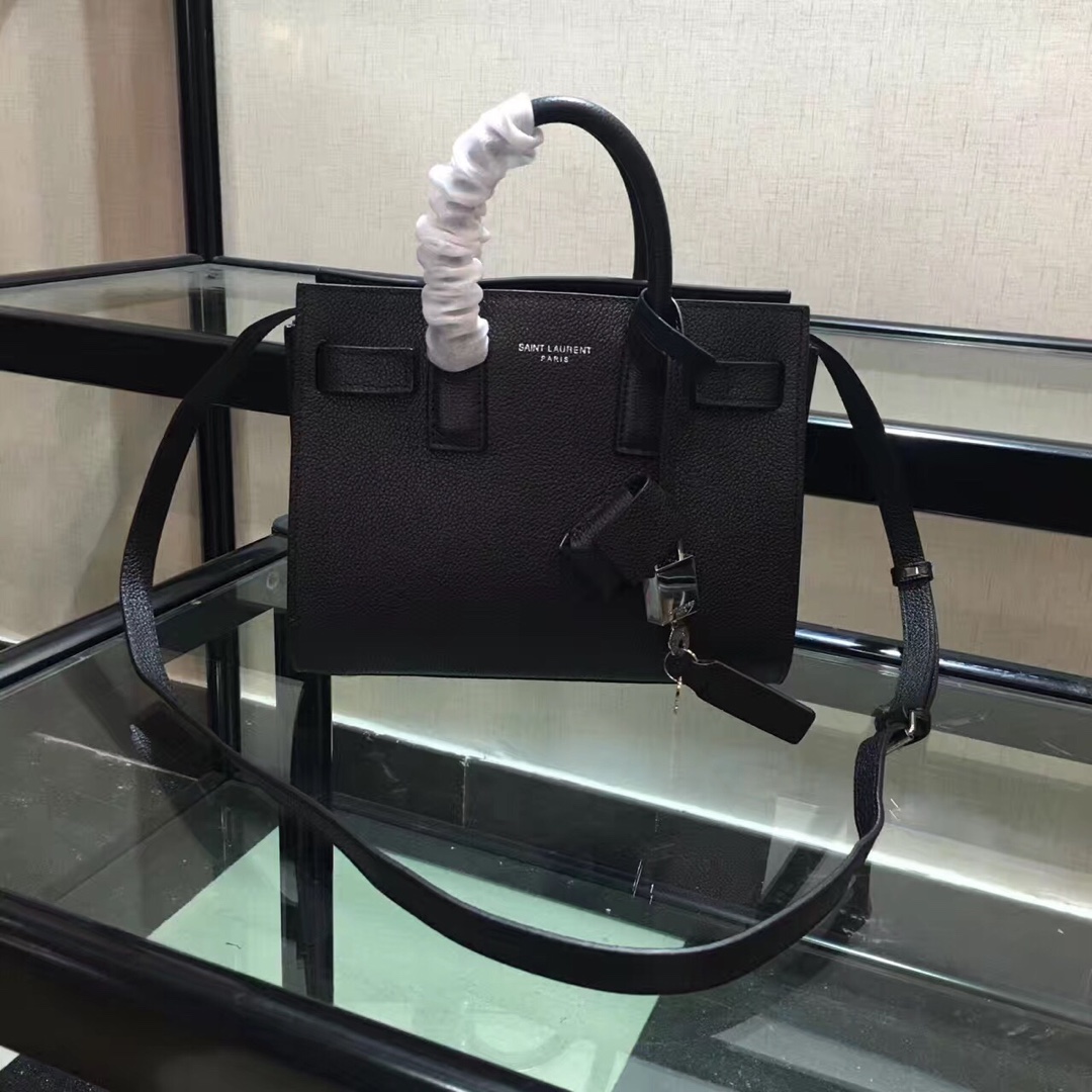 Y51 nano classic sac de jour in grained leather black 392035 22 x 18 x 11 cm