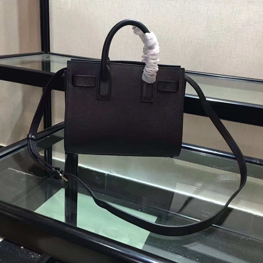 Y51 nano classic sac de jour in grained leather black 392035 22 x 18 x 11 cm