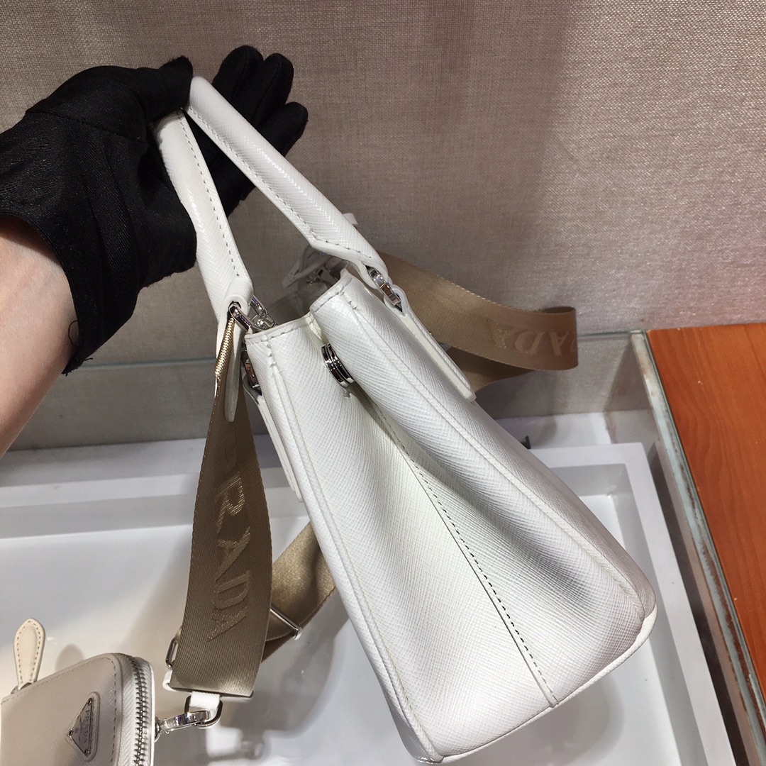 Pra*a mini galleria saffiano leather bag white 1ba296 23 x 16.5 x 10 cm