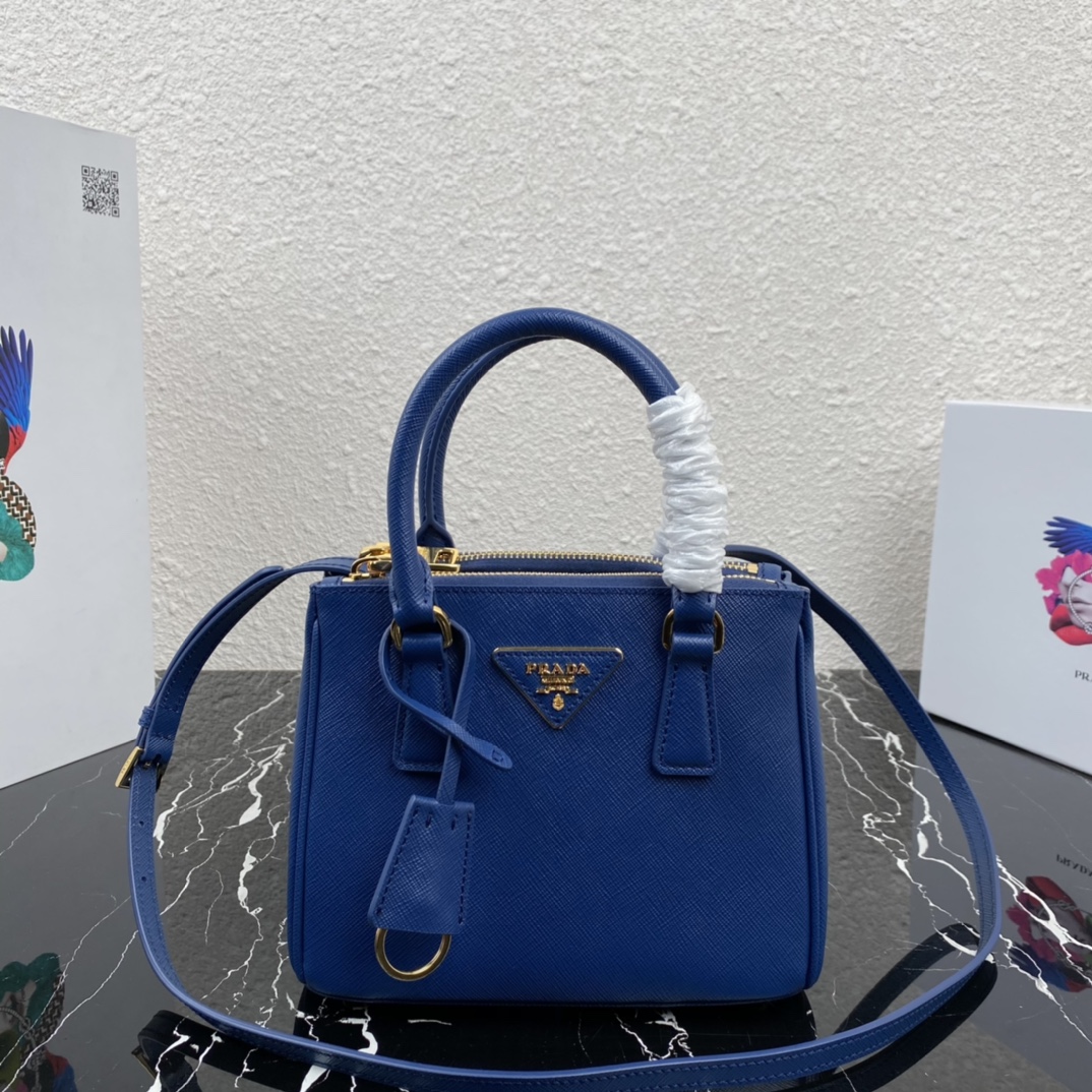 Pra*a micro galleria saffiano leather bag dark blue 1ba906 20 x 15 x 9.5 cm