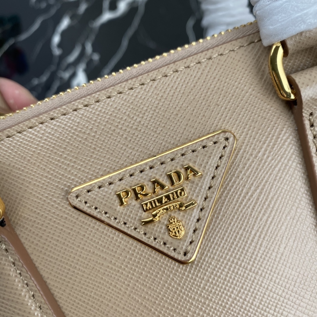 Pra*a micro galleria saffiano leather bag beige 1ba906 20 x 15 x 9.5 cm