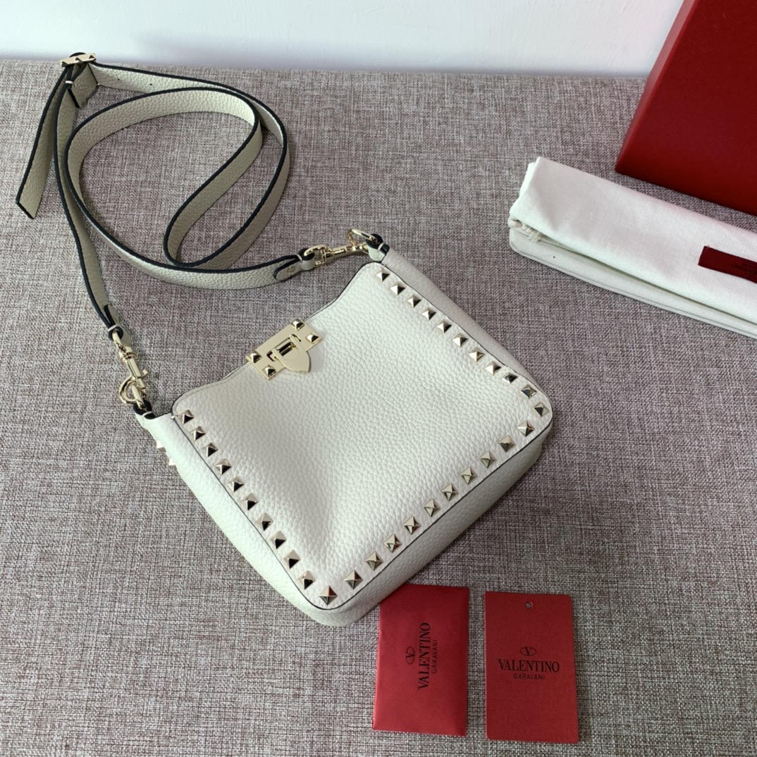 Va1e*ntin0 small garavani rockstud tote soft cowhide leather white 50029 18.5 × 18.5 × 6.5 cm