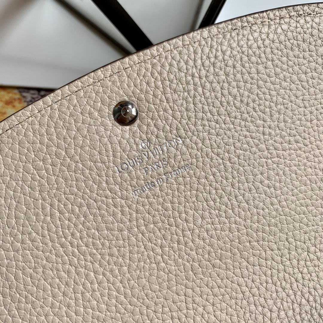 l0vis Vvtt0n iris wallet monogram pattern beige m60144 19 x 12 x 2 cm