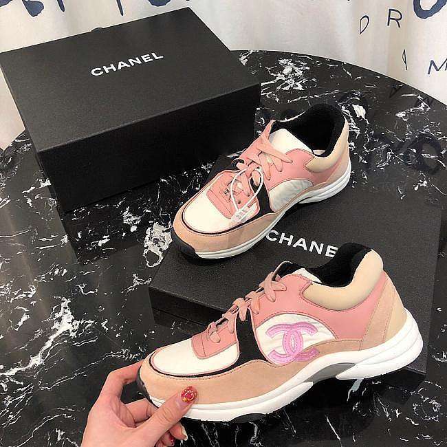 Ch**el sneaker 012