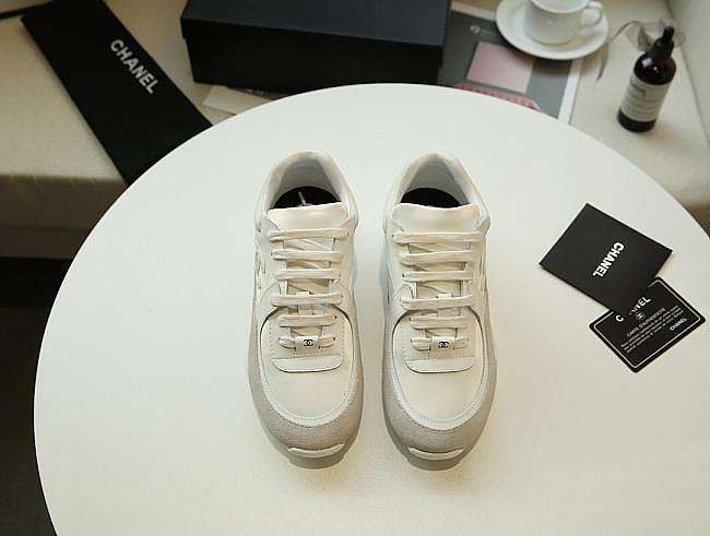 Ch**el sneaker 004
