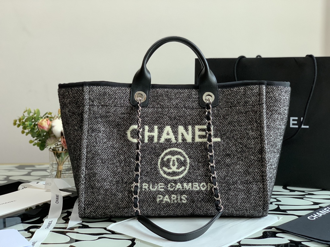 Ch**el deauville tote bag black 38 cm