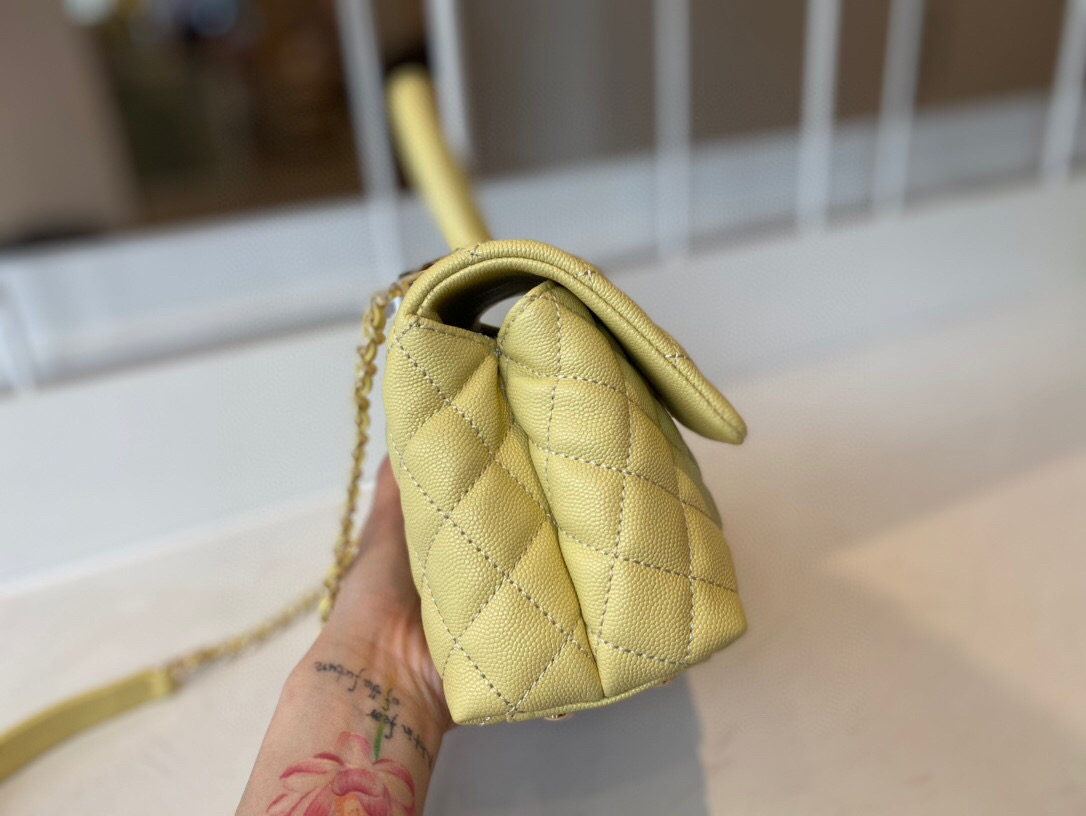 Ch**el mini coco handle bag grained leather yellow a92990 23 cm