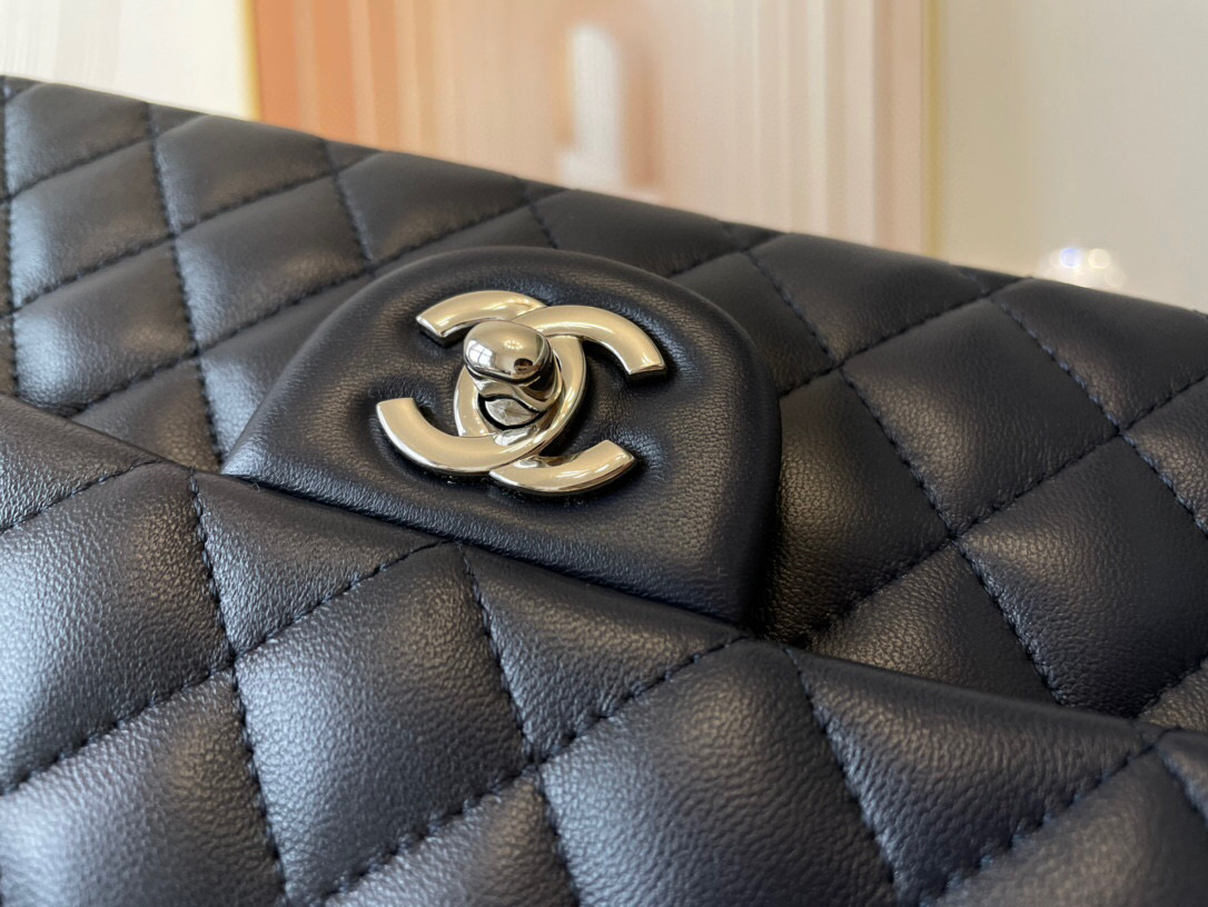 Ch**el classic flap bag black lambskin sliver chain a01112 25.5cm