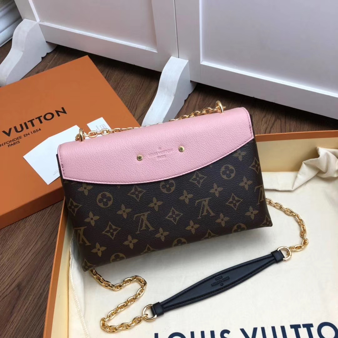 l0vis Vvtt0n saint-placide monogram canvas and leather pink m43714 26 x 16 x 7 cm