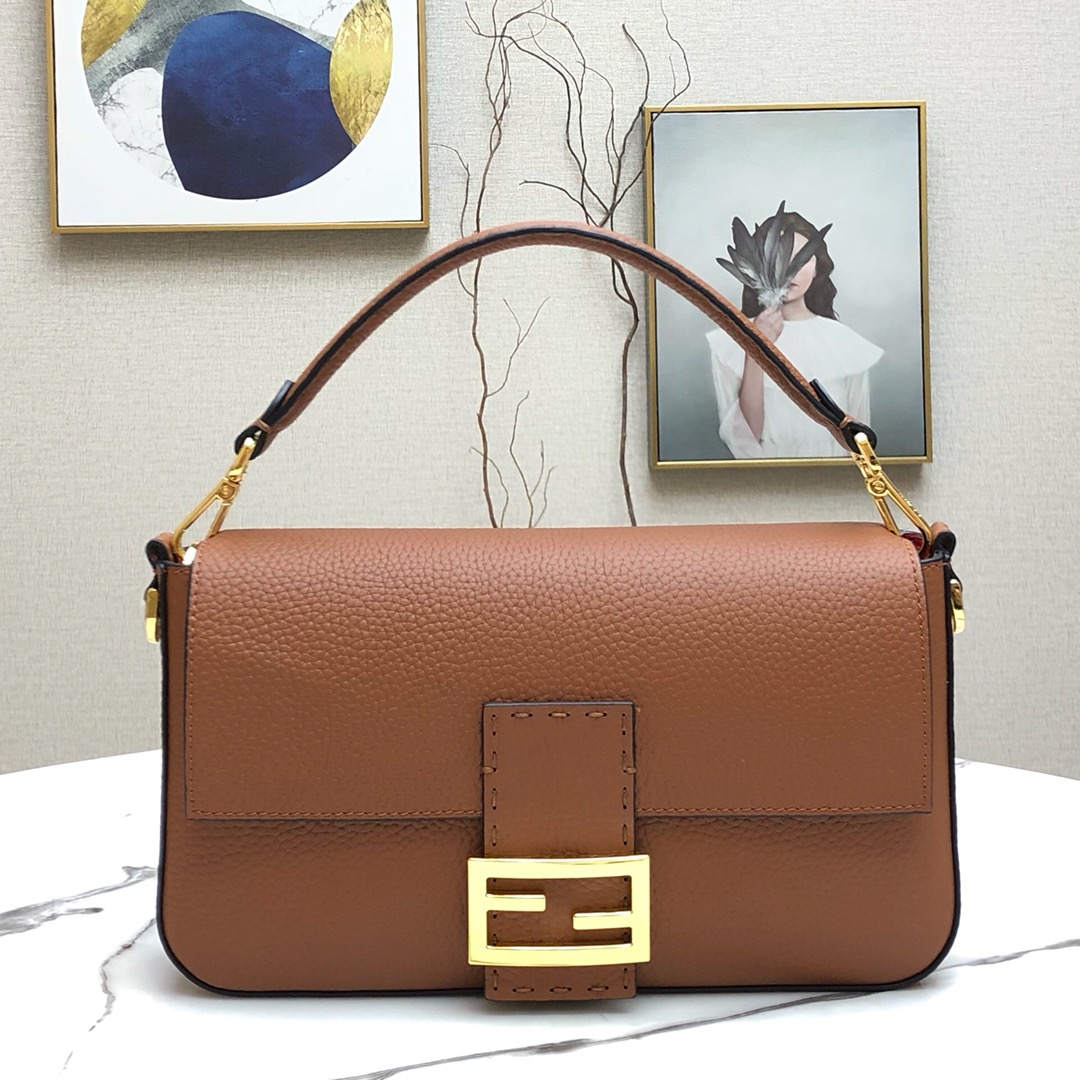 F**di medium 1997 baguette leather brown 26 x 14 x 4 cm