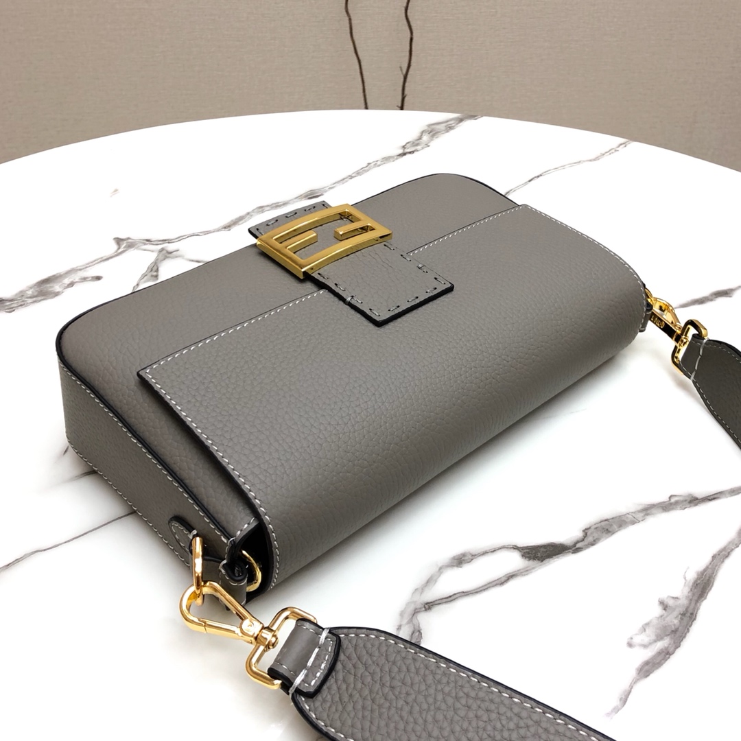 F**di medium 1997 baguette leather grey 26 x 14 x 4 cm