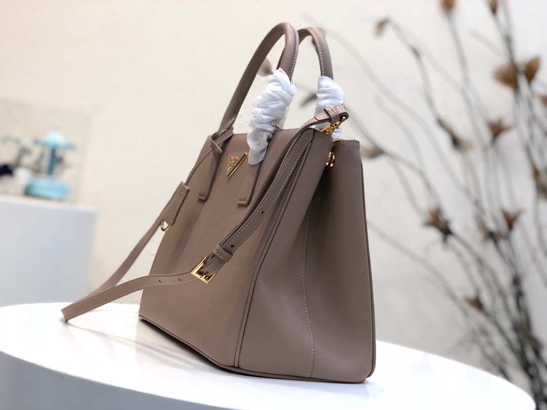 Pra*a large galleria saffiano leather bag beige 1ba274 32 × 24 × 14 cm