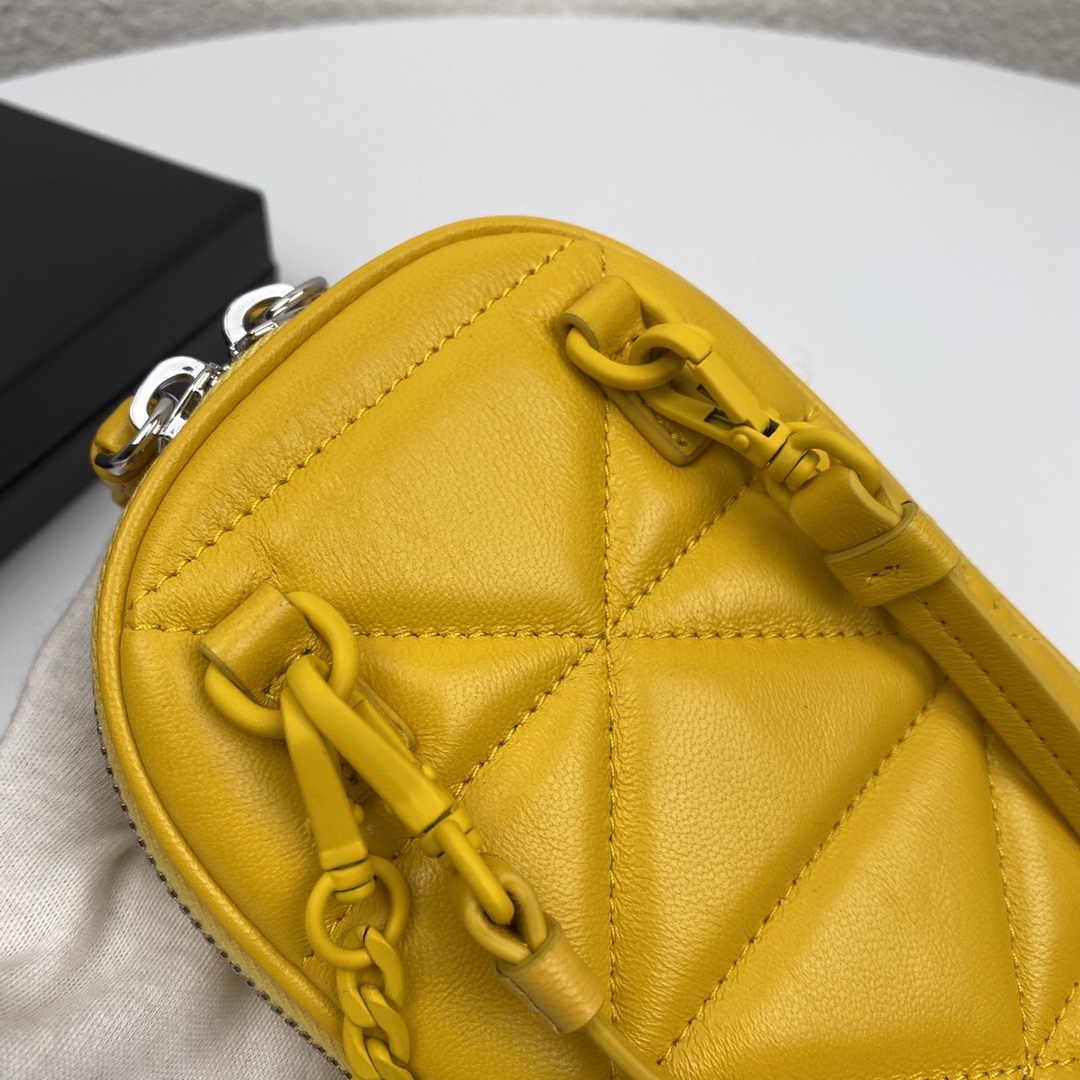 Pra*a mini spectrum quilted nappa leather yellow 1dh030 10.5 x 18 cm
