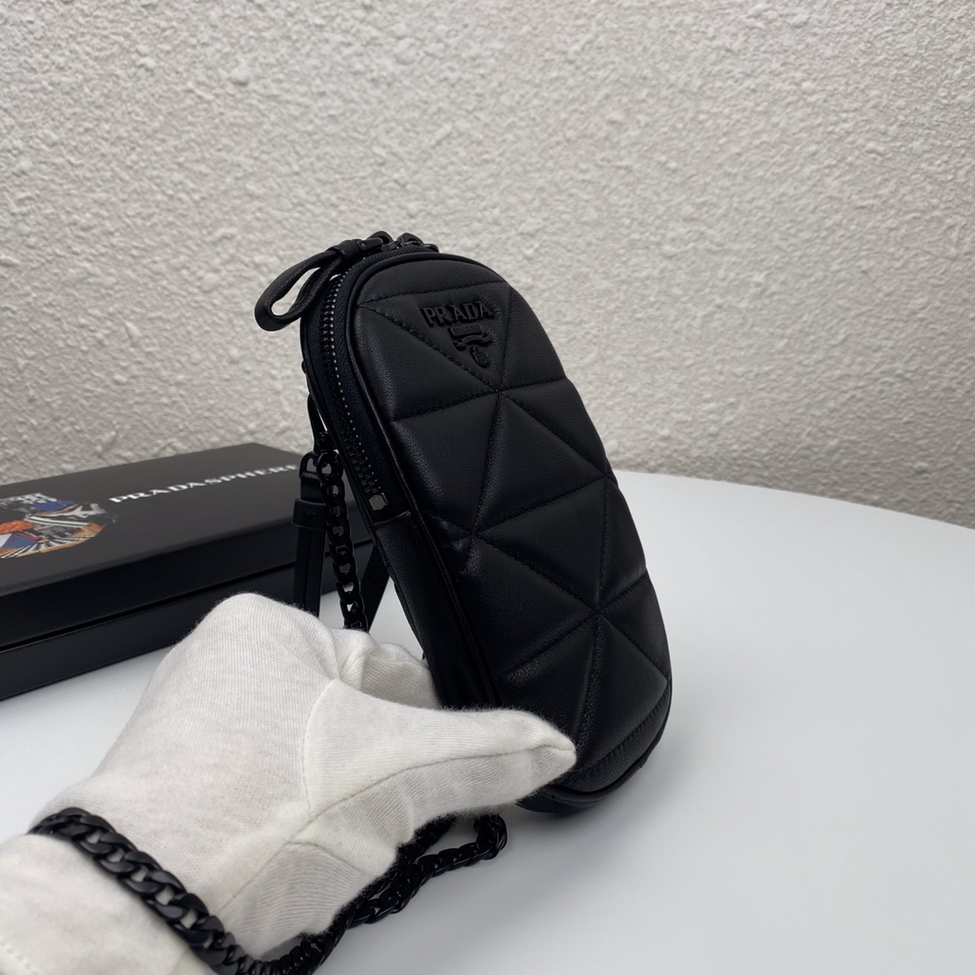 Pra*a mini spectrum quilted nappa leather black 1dh030 10.5 x 18 cm