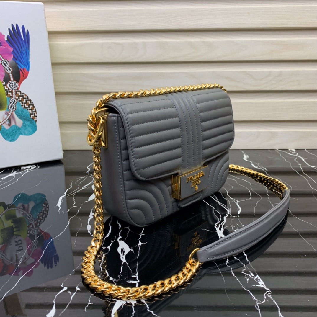Pra*a diagramme shoulder bag grey 1bd227 20.5 x 14 x 5 cm