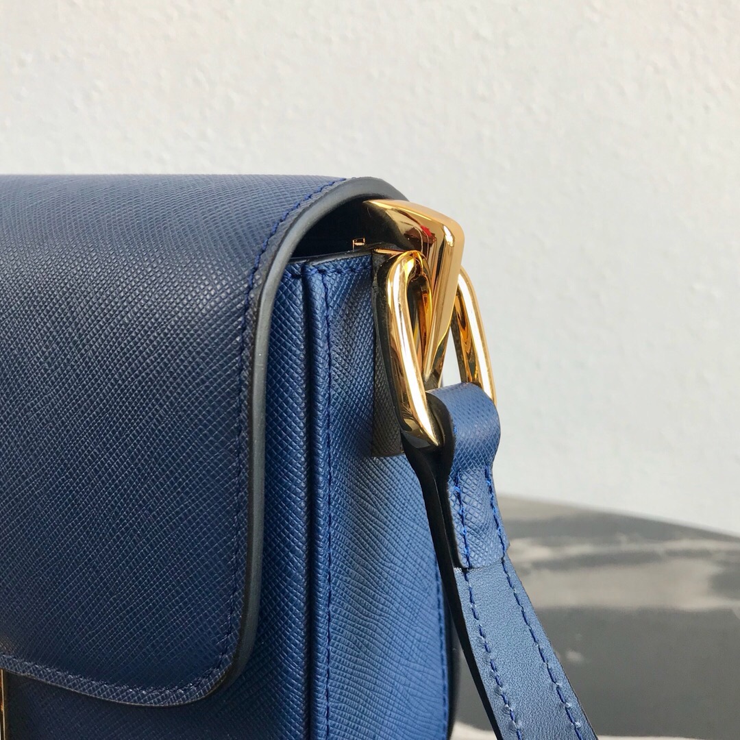 Pra*a saffiano leather emblème bag blue 1bd217 20.5 x 14 x 5 cm