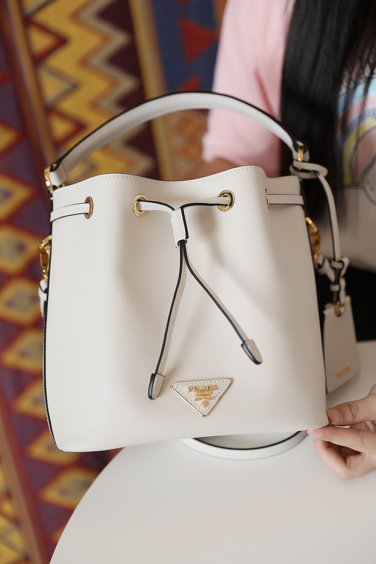 Pra*a saffiano leather bucket bag white 1be032 22 × 22 × 14 cm