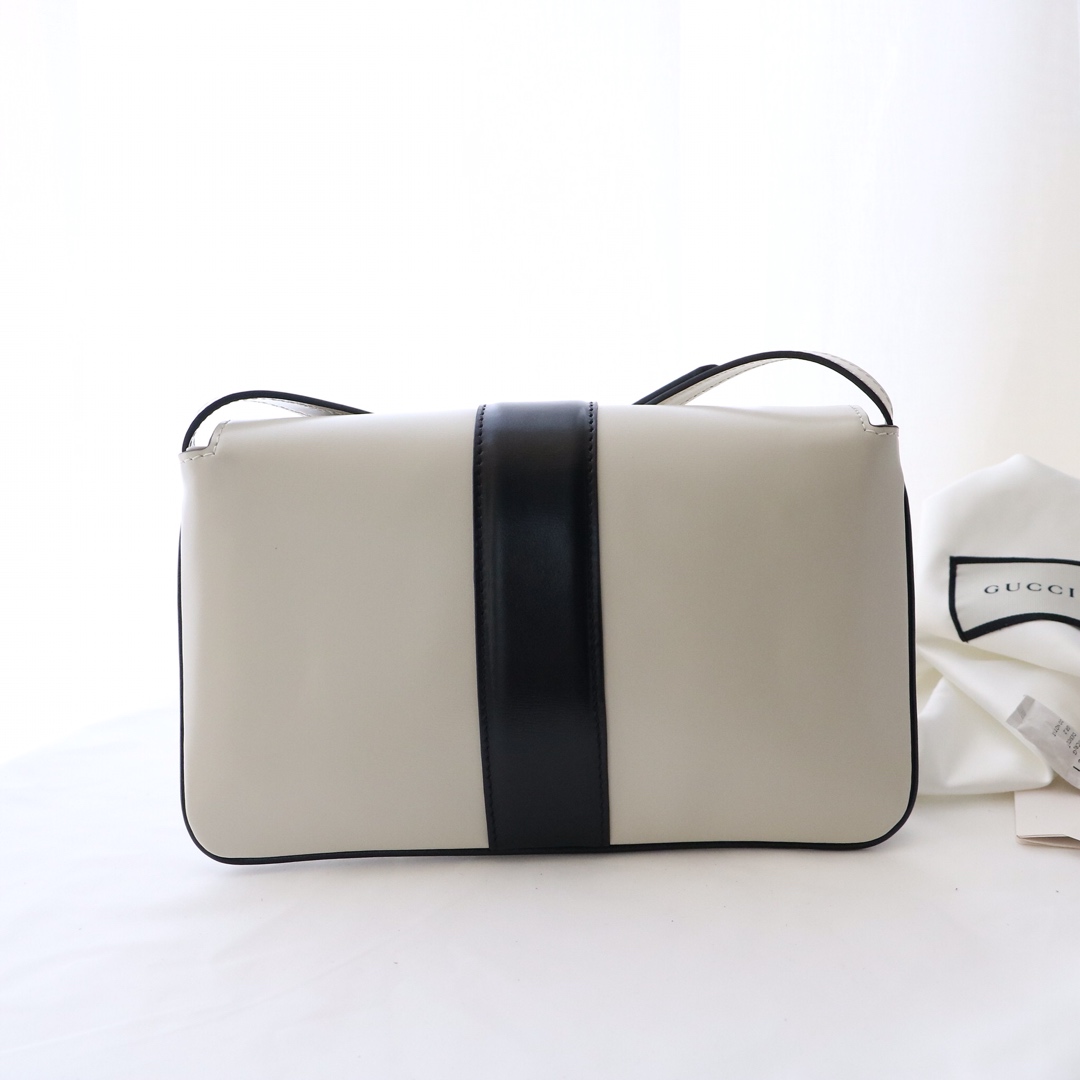 Gvc*1 small arli shoulder bag leather black and white 550129 25 x 16 x 5.5 cm