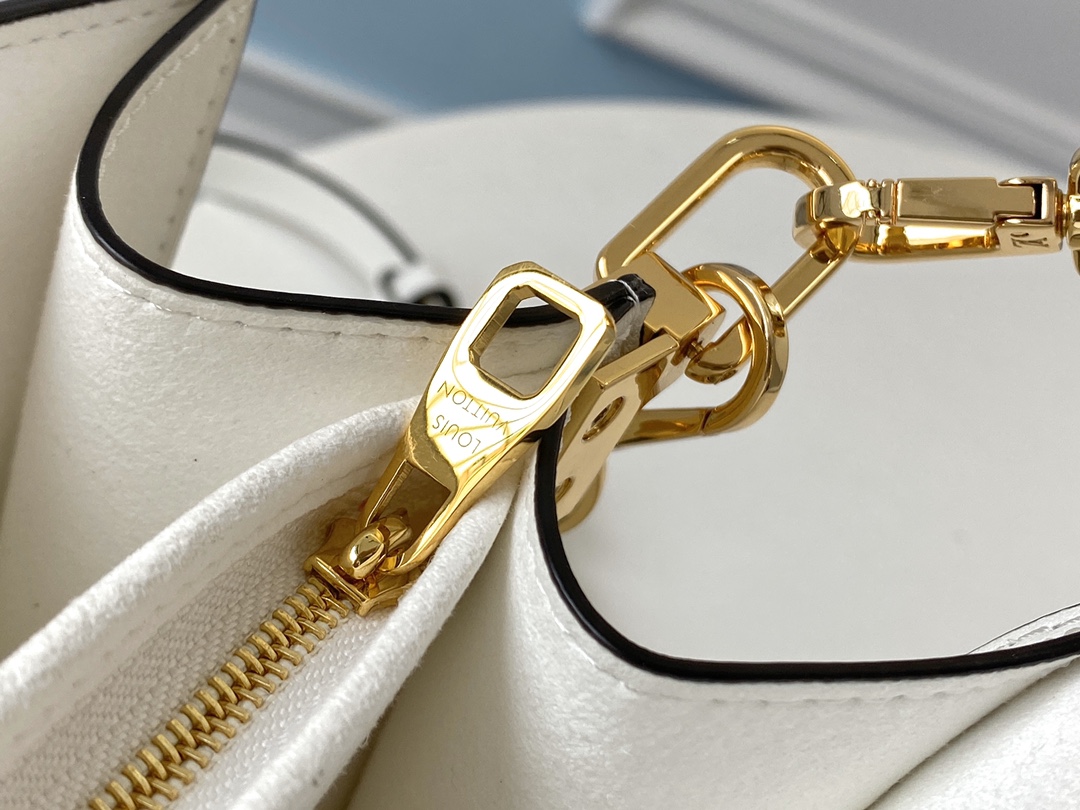 l0vis Vvtt0n dauphine lugano mm leather white m55821 25 x 17 x 10.5 cm