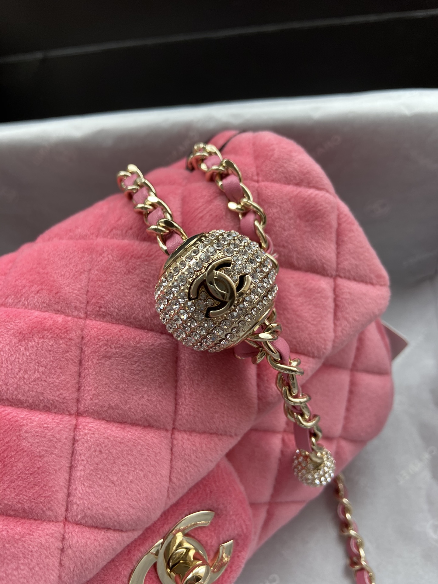 Ch**el charm strap flap bag velvet pink as1787 20 cm