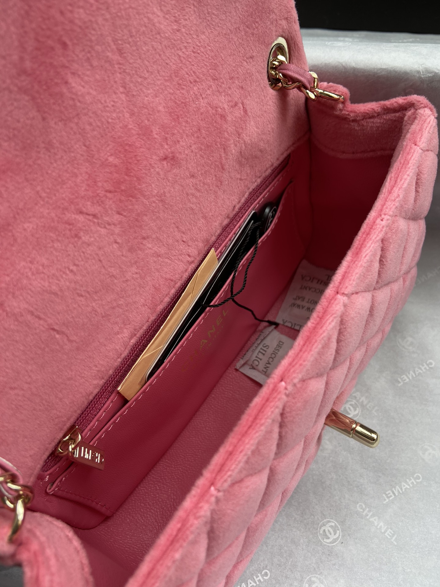 Ch**el charm strap flap bag velvet pink as1787 20 cm