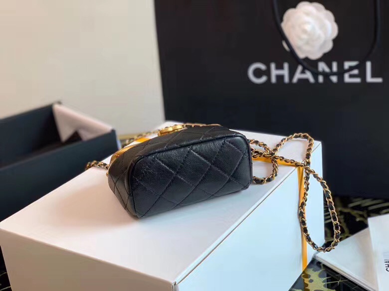 Ch**el small lambskin kiss-lock bag black as1885 11 x 14 x 7 x cm