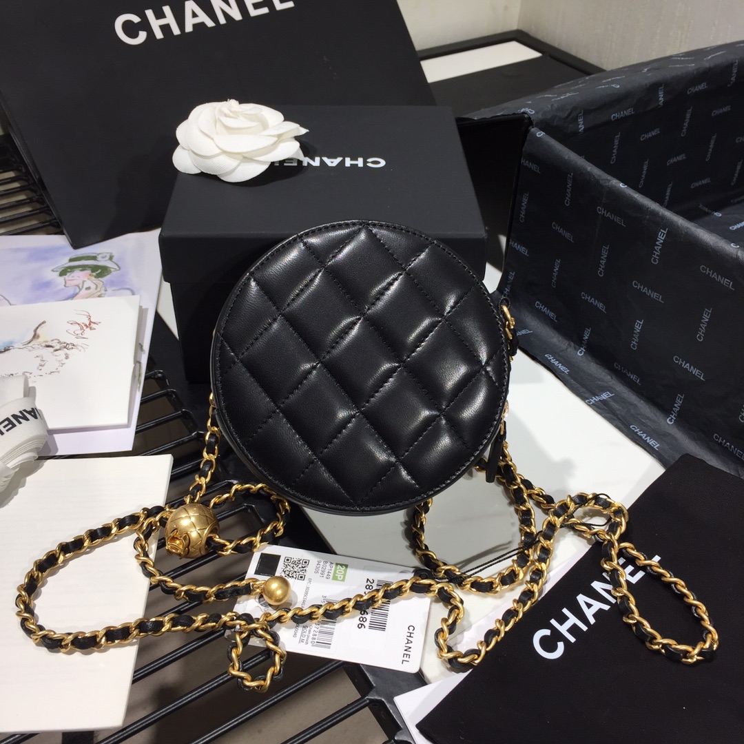 Ch**el round charm chain clutch leather black as1449 12 x 12 x 4.5 cm