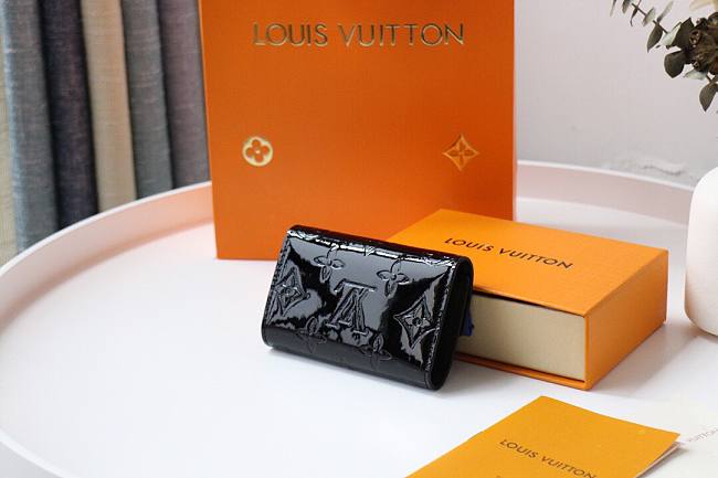 l0vis Vvtt0n 6 key holder black m90902 10 x 7 x 2 cm