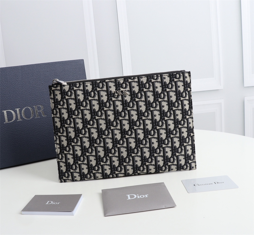 D10r pouch oblique jacquard beige and black 2obca251yse 27 x 19 cm