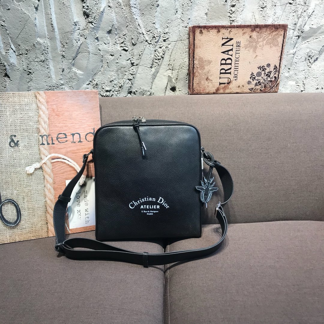 D10r homre atelier messenger bag 26 x 28 x 6 cm