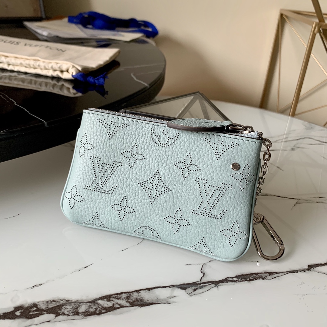 l0vis Vvtt0n key pouch mahina leather monogram pattern vert lagon m80696 13.8 x 9 x 1.5 cm