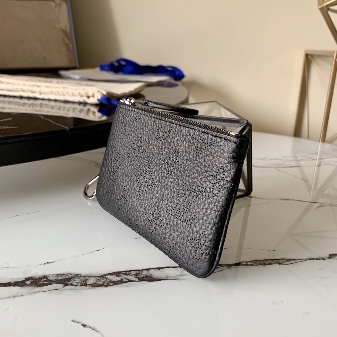 l0vis Vvtt0n key pouch mahina leather monogram pattern black m69532 13.8 x 9 x 1.5 cm