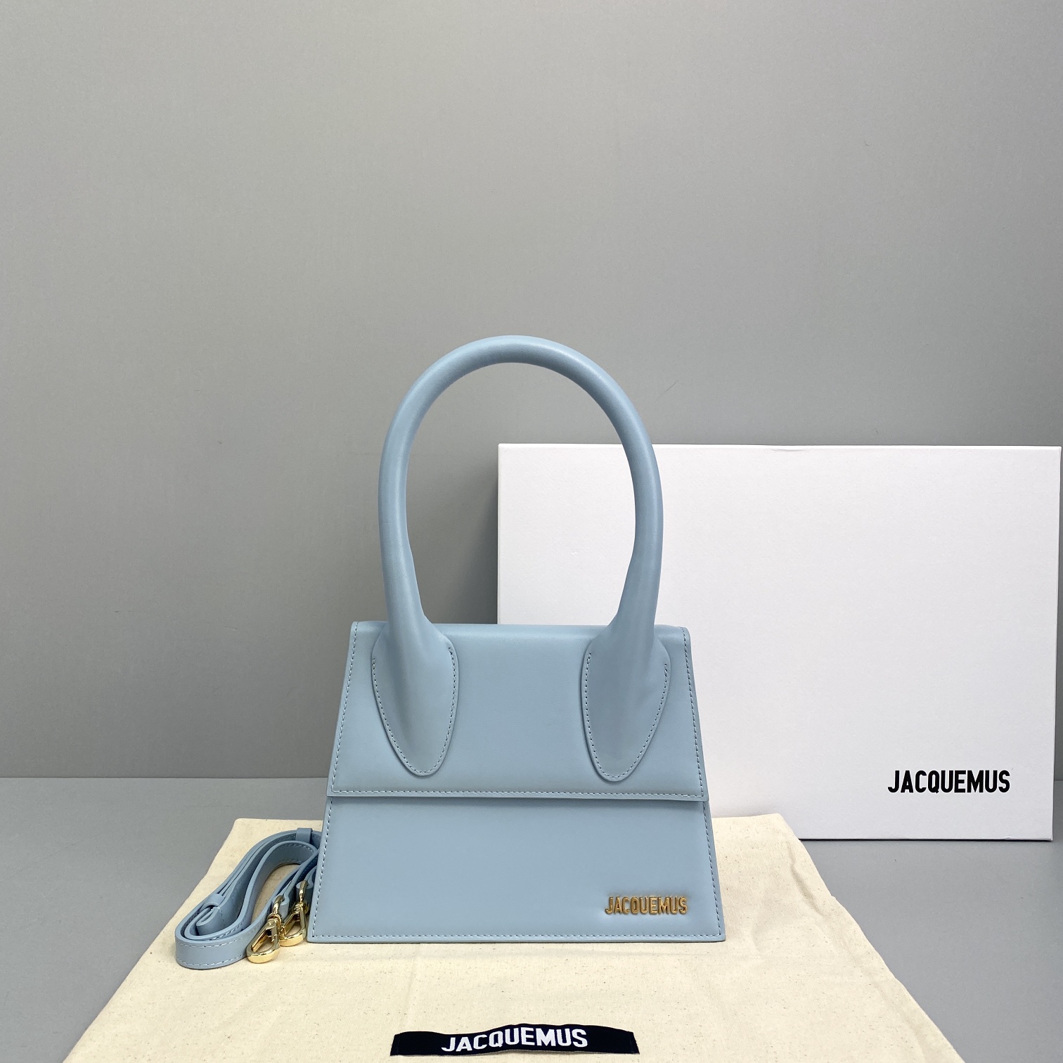 Ja*qvemvs small le chiquito leather light blue 213ba02 18 x 15.5 x 8 cm