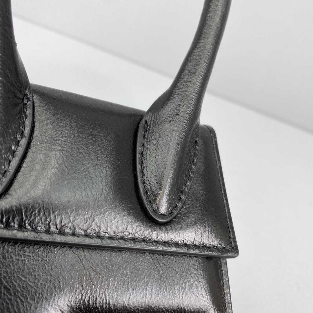 Ja*qvemvs le chiquito mini leather bag black 213ba01 12 x 8 x 5 cm