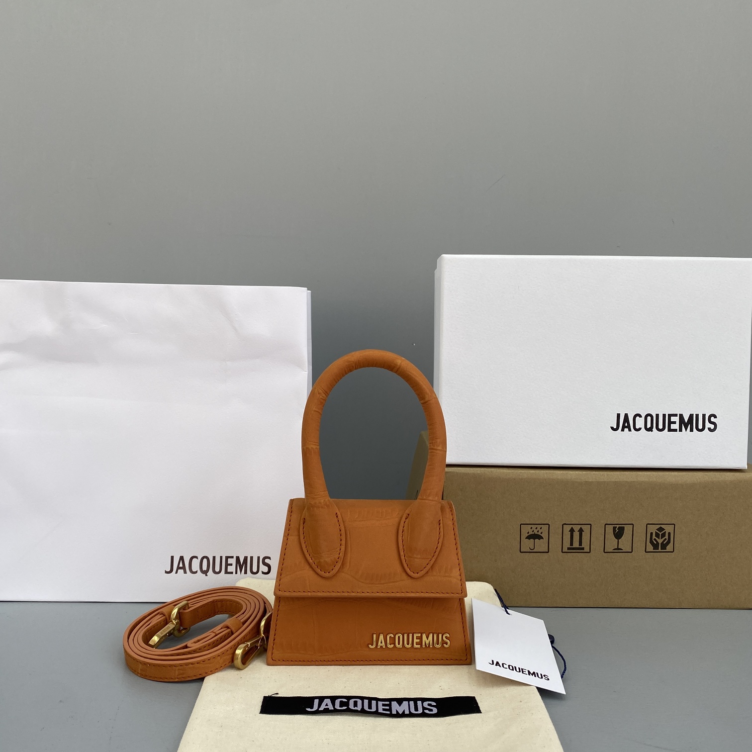 Ja*qvemvs le chiquito mini crocodile leather bag orange 213ba01 12 x 8 x 5 cm