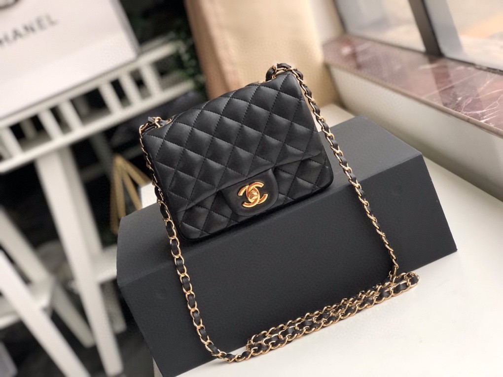 ch**el mini flap bag lambskin G01den metal black a35200 17cm