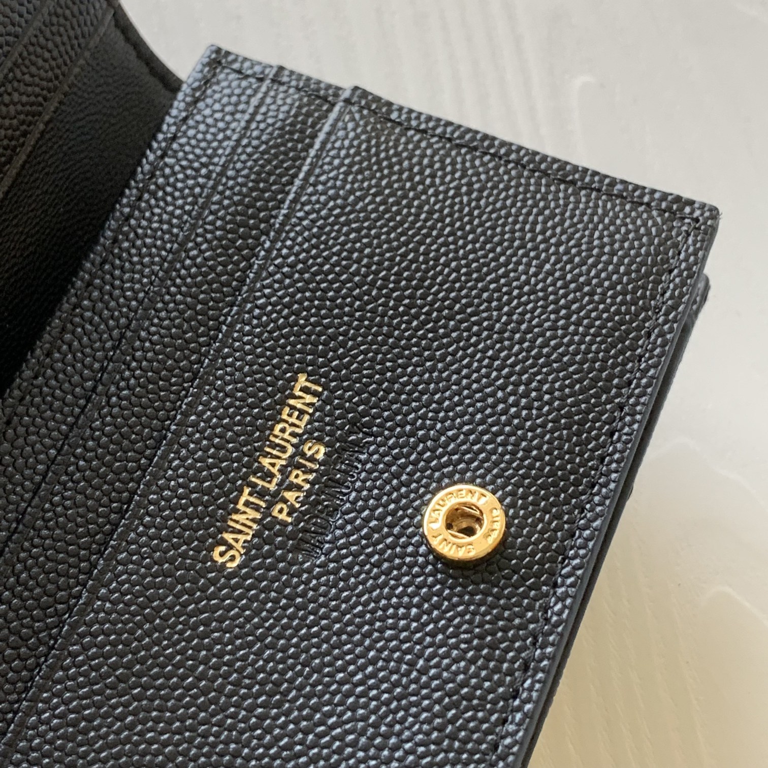 Y51 monogram card case in grain de poudre embossed leather black 530841 11 x 8.5 x 3 cm