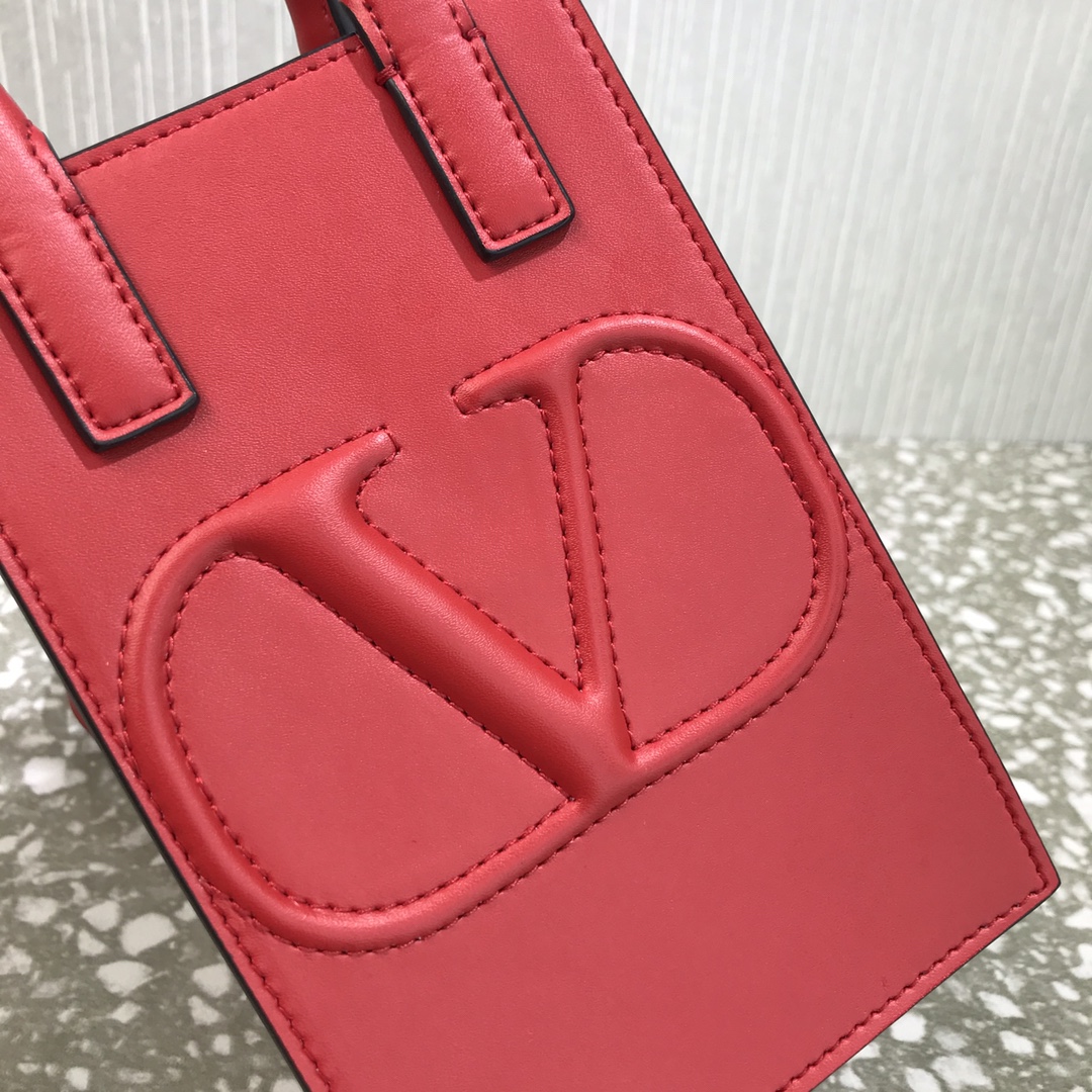 Va1e*ntin0 mini garavanivlogo walk tote bag calfskin leather red uw2p0u57qel 11 x 16.5 x 5.5 cm