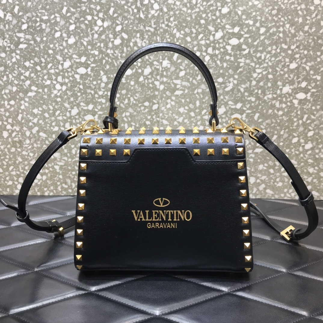 Va1e*ntin0 small rockstud alcove grainy calfskin handbag with all-over studs black ww2b0j71dan 22 x 17 x 9 cm