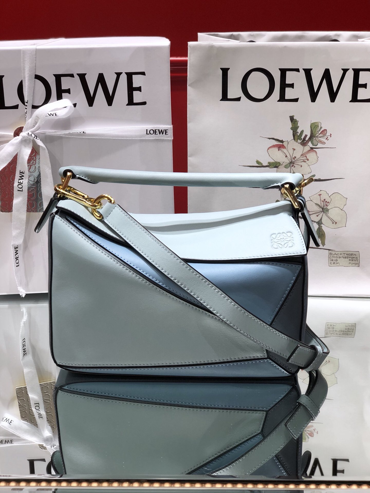 L0ew* small puzzle bag cassic calfskin leather pastel blue/blue a510s21x55 24 x 14 x 11 cm