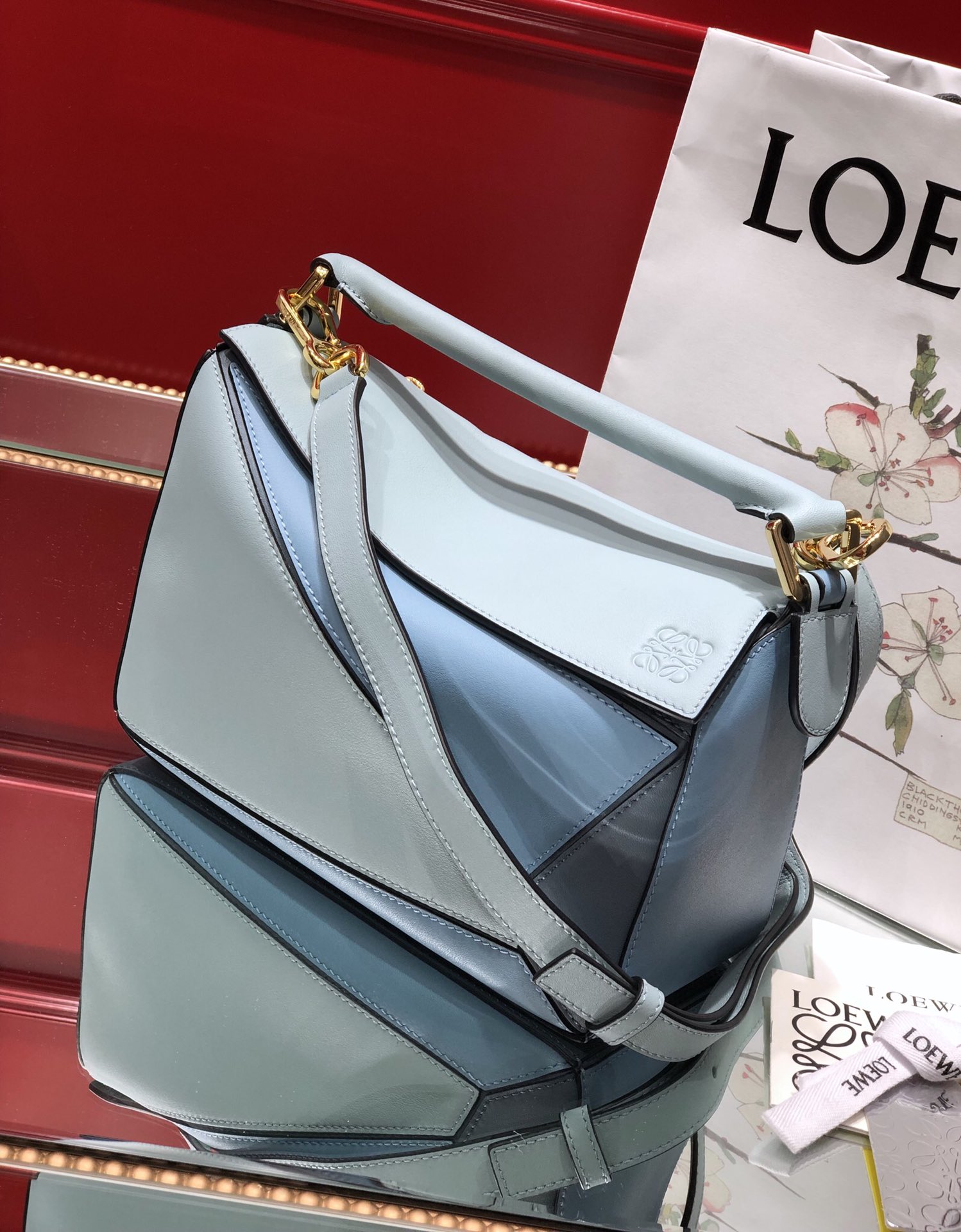 L0ew* small puzzle bag cassic calfskin leather pastel blue/blue a510s21x55 24 x 14 x 11 cm